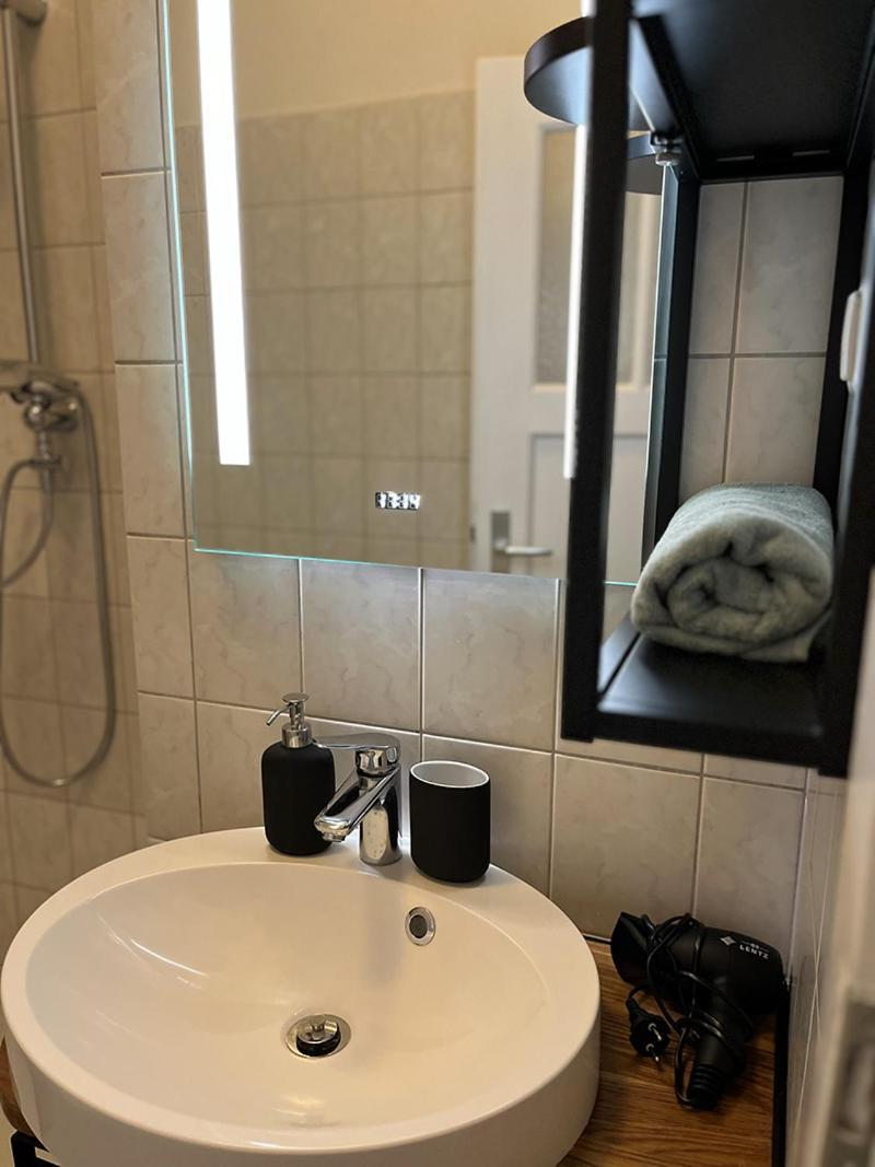 Appartamento Easy And Cozy Duisburgo Esterno foto